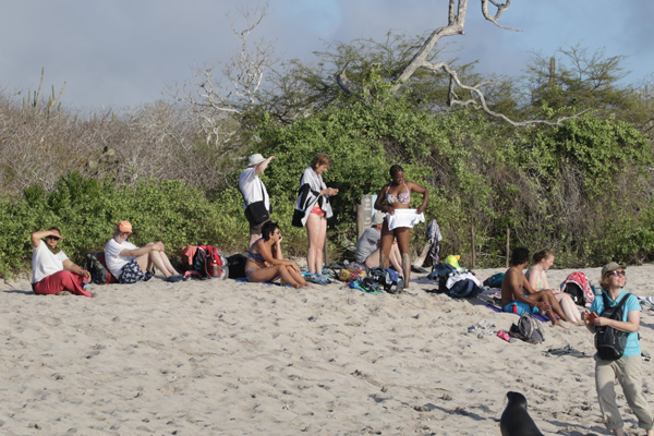 Op het strand van San Cristobal